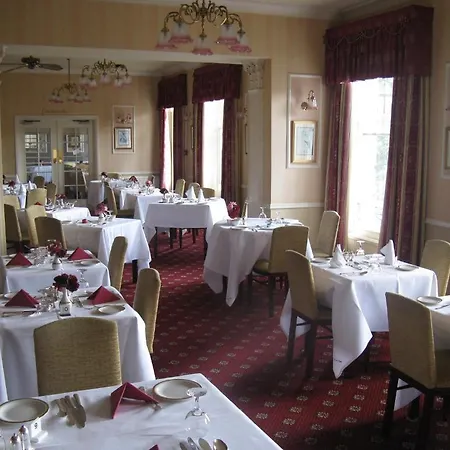 The Mount 3*